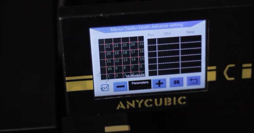 Сетку авто калибровки Anycubic Chiron возможно регулировать вручную при помощи дисплея. Купить 3д принтер в Украине