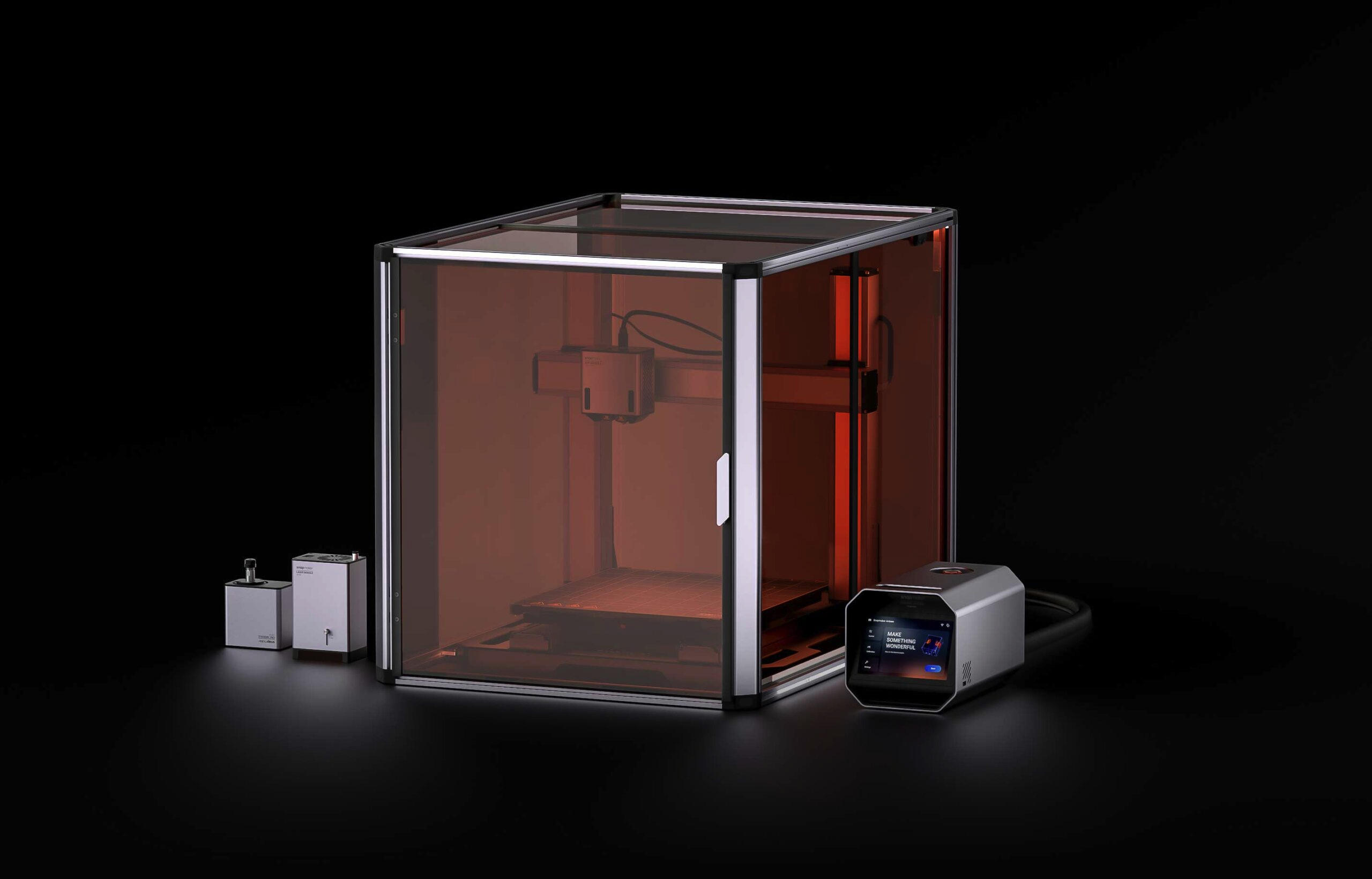 Модульная система позволяет за минуту переключаться между 3D принтером, лазером и фрезером, что делает модель универсальным решением для мастерских, дизайнеров и инженерных проектов.